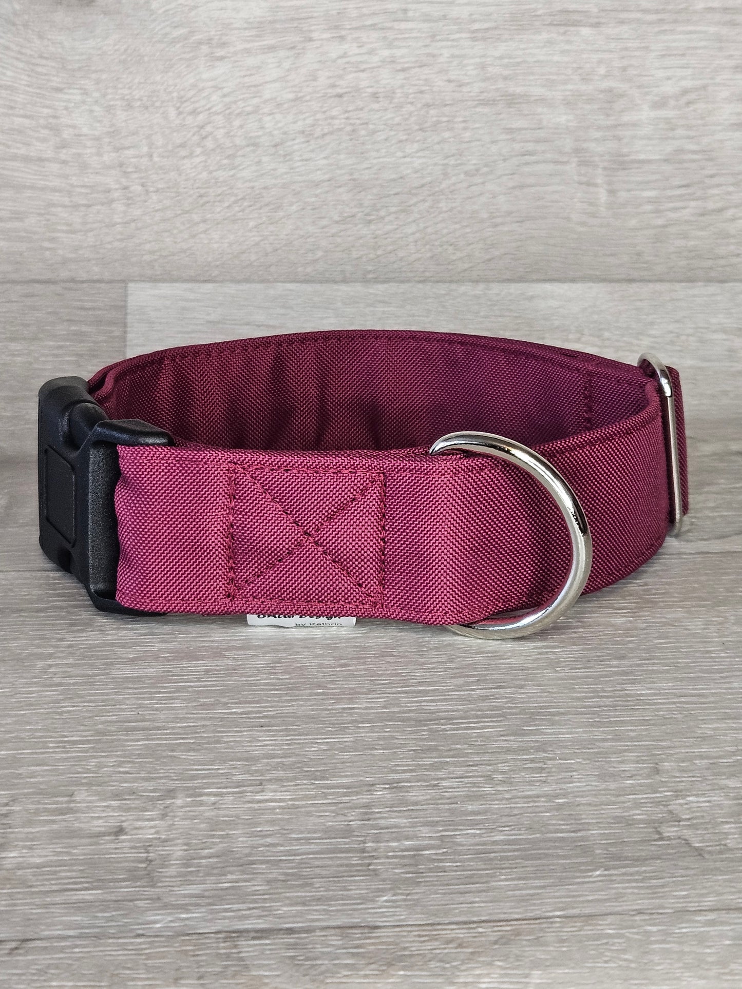 Halsband RedWine Halsumfang 39-60 cm, Farbe Weinrot, verstellbar, handgemacht - bacai-design.de