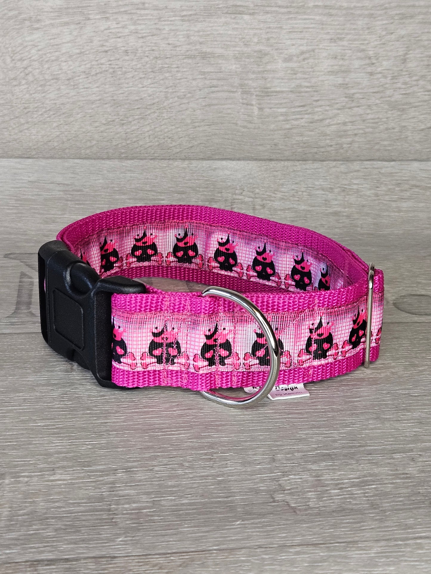 Halsband PiRoLil Halsumfang 39-63 cm, Farbe pink-rosa mit Motiv, verstellbar, waschbar, handgemacht - bacai-design.de