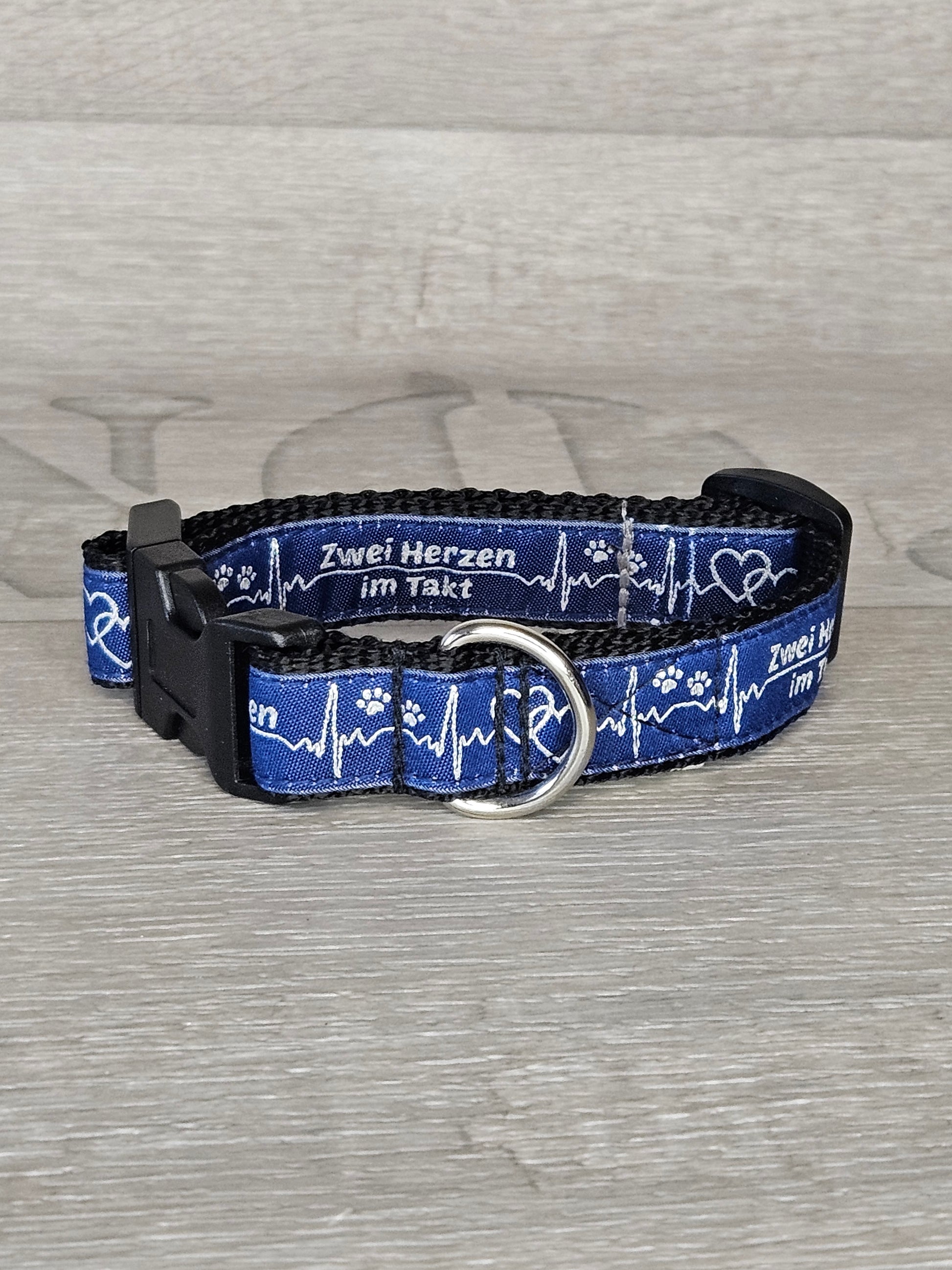 Halsband Zwei Herzen im Takt Halsumfang 20-29 cm - bacai-design.de