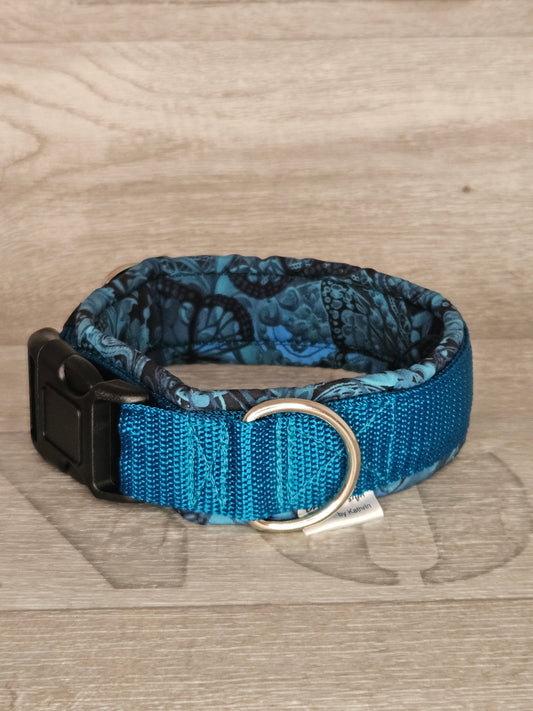 Hundehalsband Softblue Butterfly Halsumfang von 37-40 cm, blau mit Schmetterlingen - bacai-design.de