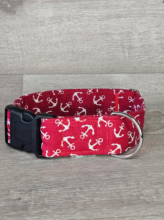 Halsband Ankerliebe Halsumfang 35-52 cm, roter Stoff mit weißen Ankern, verstellbar - bacai-design.de