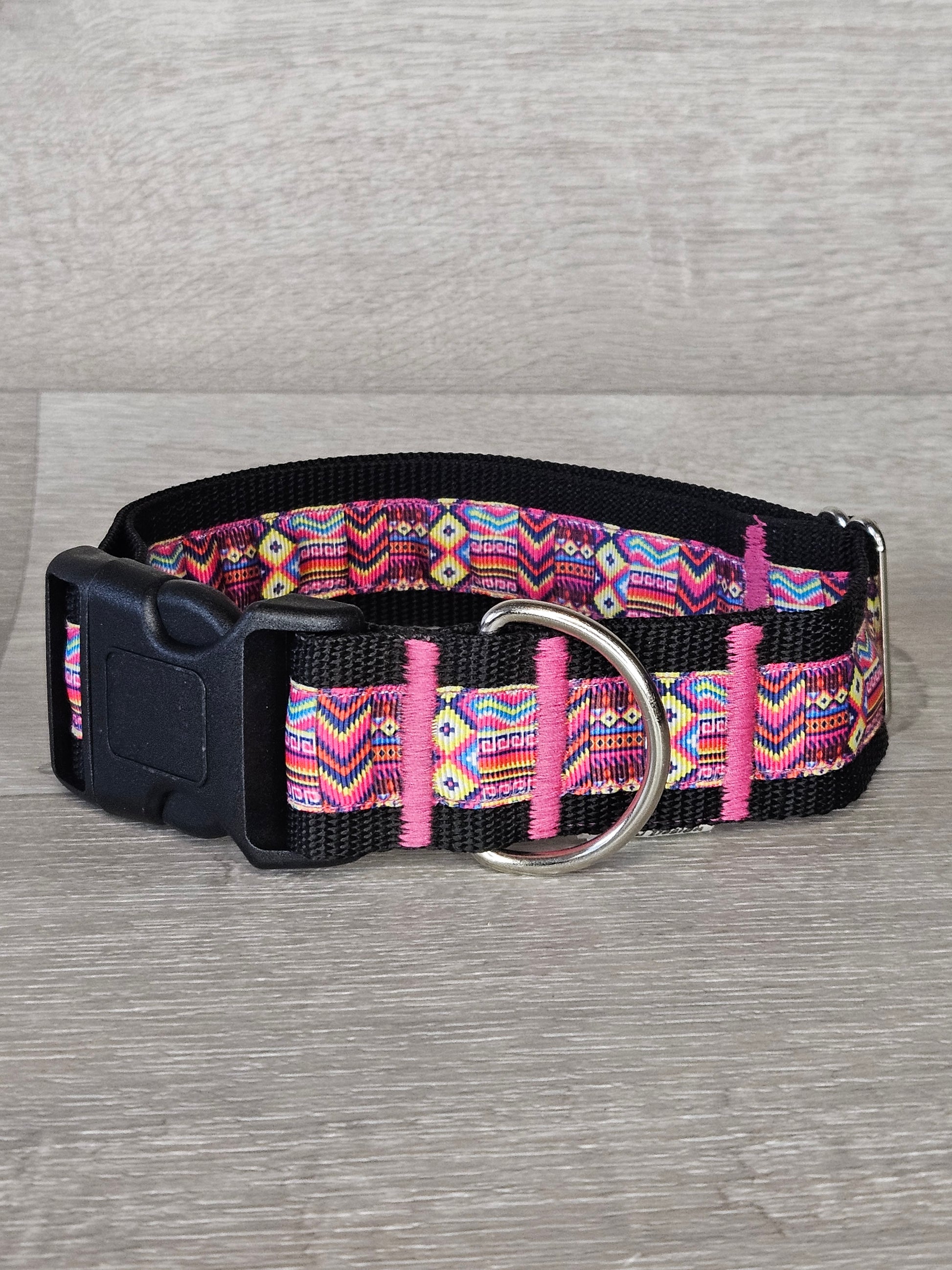 Halsband Bunter PfotenKnaller Halsumfang 41-68 cm, mehrfarbig, waschbar, verstellbar - bacai-design.de