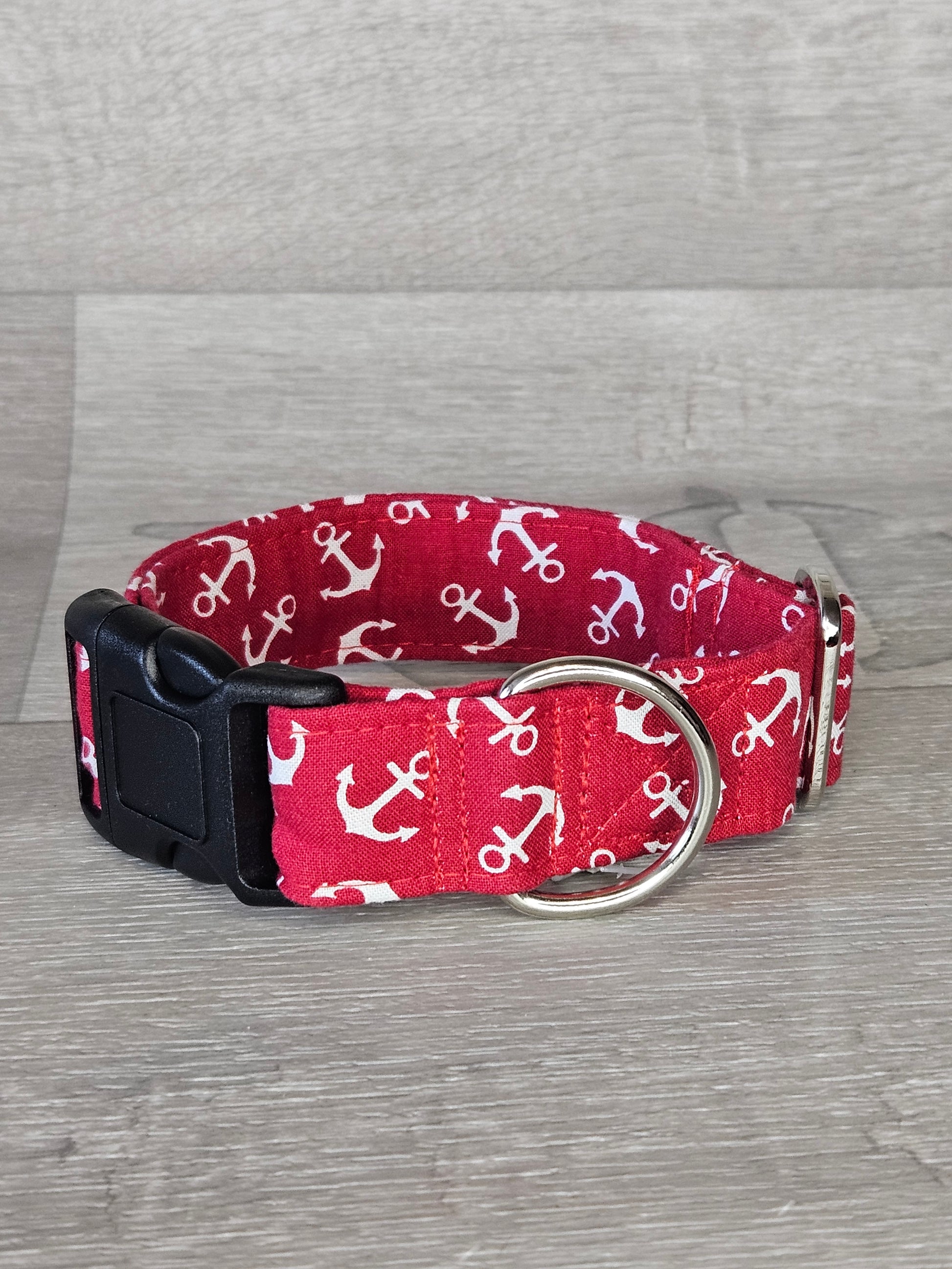 Hundehalsband Ankerliebe Halsumfang 30-46 cm, rot mit weißen Anker, waschbar,verstellbar, handmade - bacai-design.de